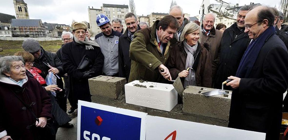 PosePremièrePierreAvaricum