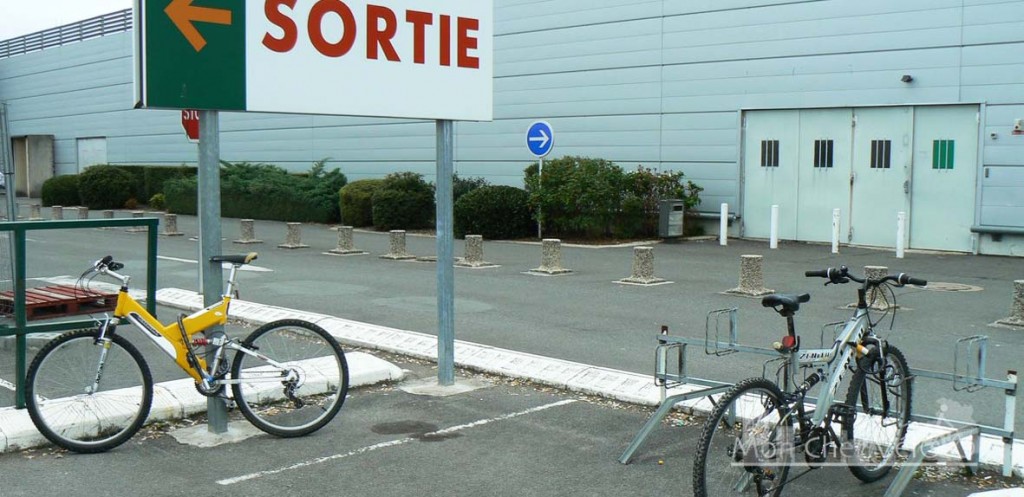Stationnement vélo Supermarché
