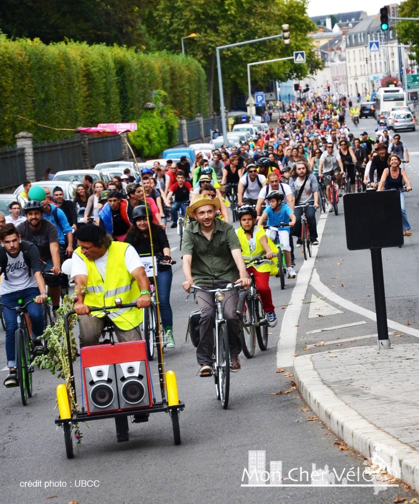 Vélorution à Bourges