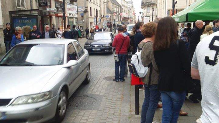 15.04.23_Rue Moyenne rouverte aux voitures