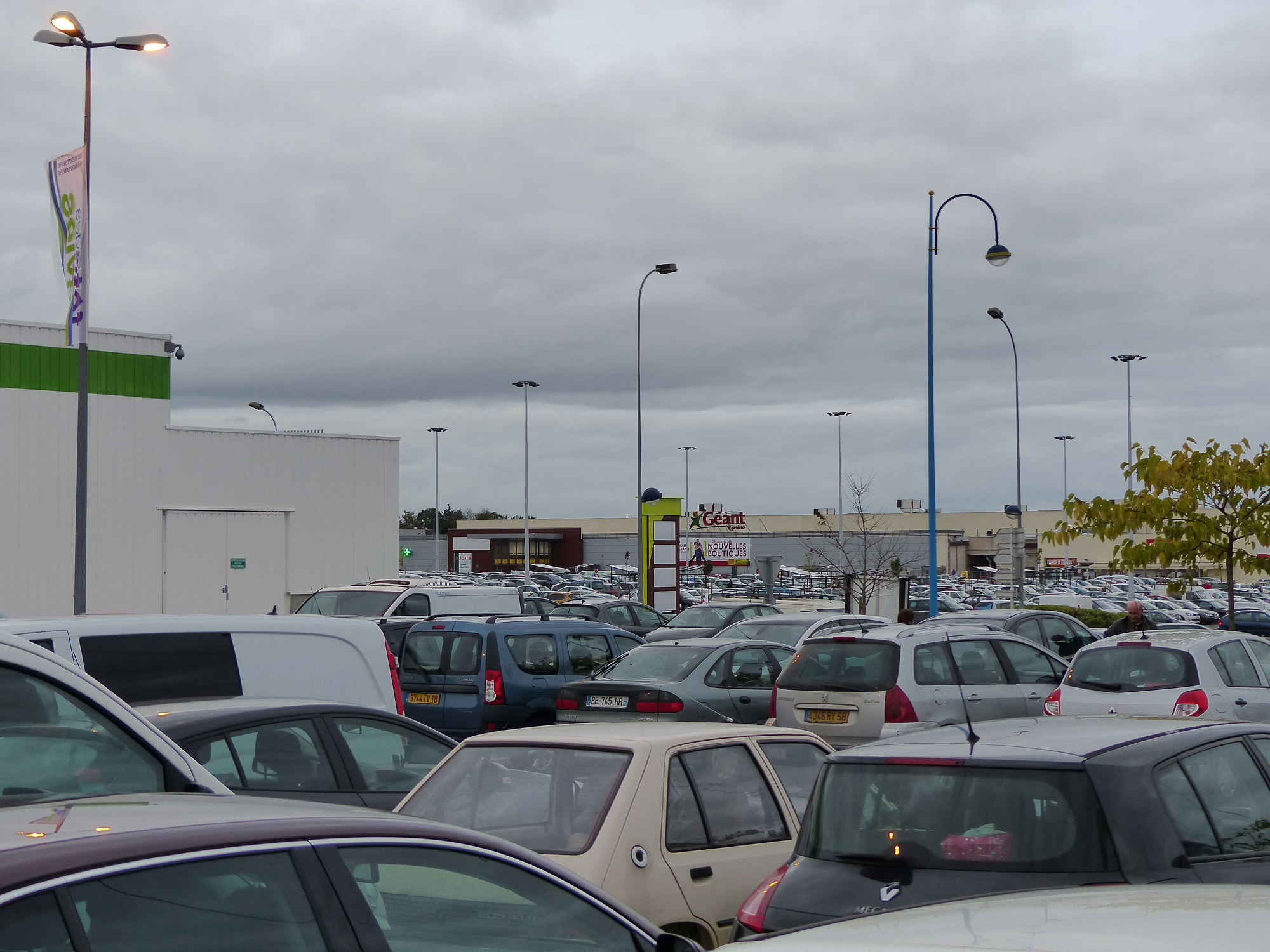 Parking supermarché